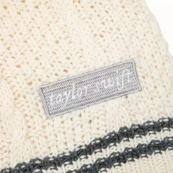 Taylor Swift Size 3XL 4XL Cardigan Folklore Original Eras Tour Swiftie Present - Picture 7 of 8